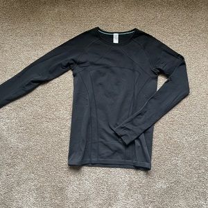 Ivivva Black Fly Tech Size 12